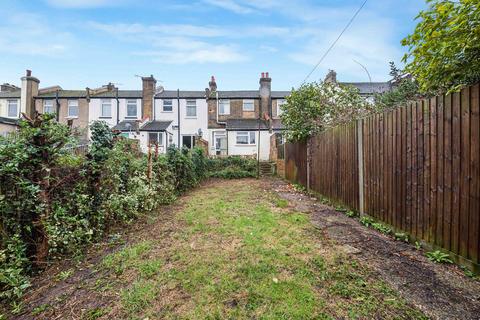 2 bedroom terraced house for sale, Haywood Road, Bromley