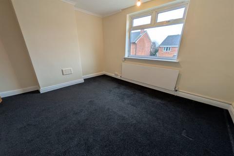 3 bedroom semi-detached house to rent, Marlborough Road, Beeston, NG9 2HL