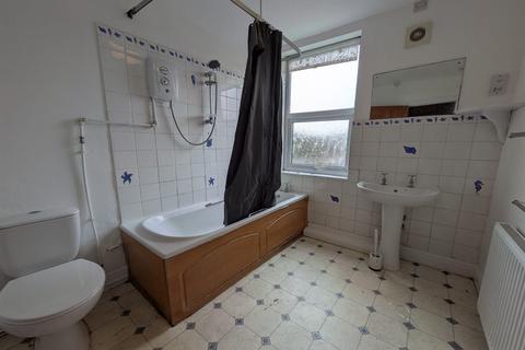 3 bedroom semi-detached house to rent, Marlborough Road, Beeston, NG9 2HL