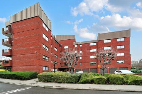 2 bedroom flat for sale, Spencer Close,  Finchley,  N3