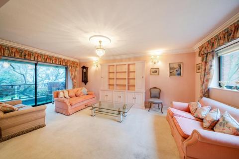 2 bedroom flat for sale, Spencer Close,  Finchley,  N3