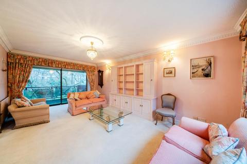 2 bedroom flat for sale, Spencer Close,  Finchley,  N3