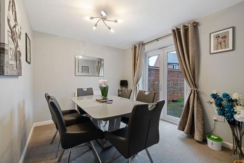 5 bedroom detached house for sale, Pennicott Road, Bognor Regis, PO21 5AY