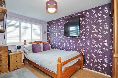 4 bedroom semi-detached house for sale, Cypress Lane, Whitnash, Leamington Spa
