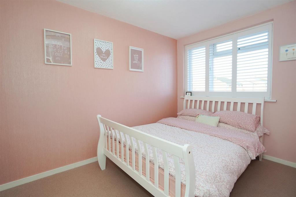 Cypress Lane Whitnash-12.jpg