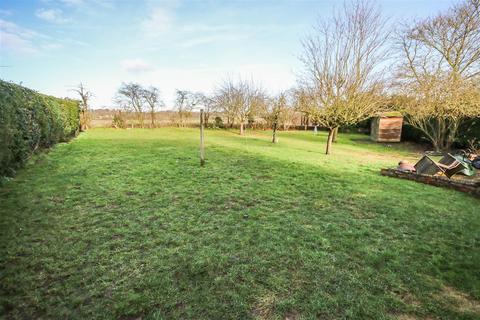 4 bedroom semi-detached house for sale, Benefield Road, Moulton CB8