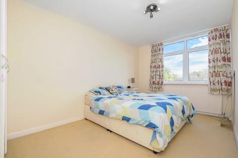 undefined, Holden Road, London, N12