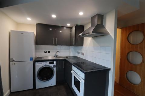 2 bedroom apartment to rent, Queens Road, Coventry CV1