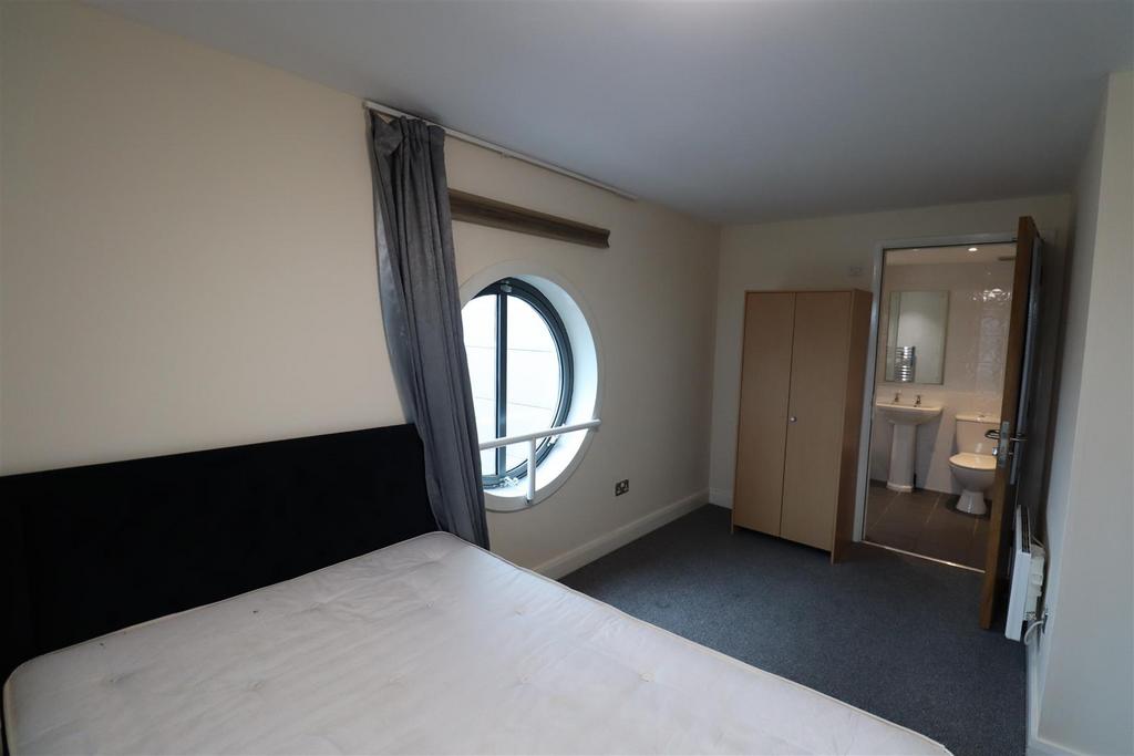 Double Bedroom 1