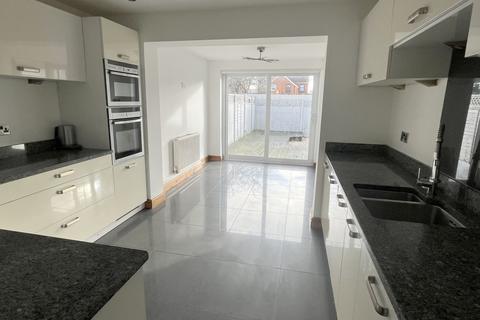 undefined, Tewkesbury GL20