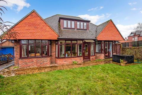 3 bedroom detached house for sale, Heath Road, Petersfield, Hampshire