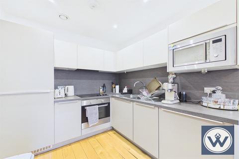 1 bedroom apartment to rent, One Smithfield Square, M4