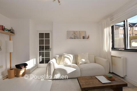 undefined, Green Pond Close, Walthamstow