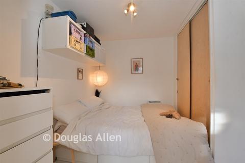 undefined, Green Pond Close, Walthamstow