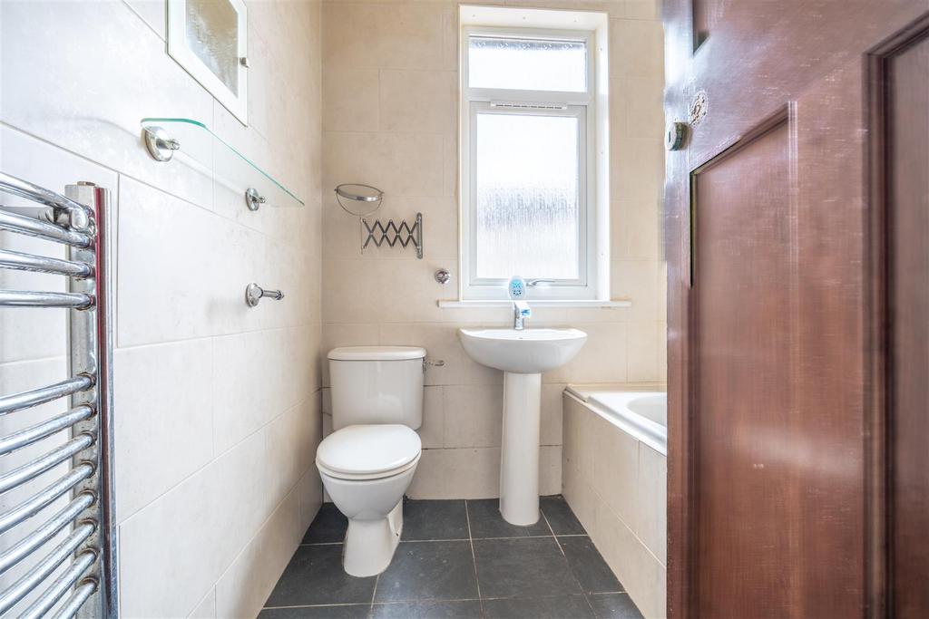 Bathroom-2.jpg