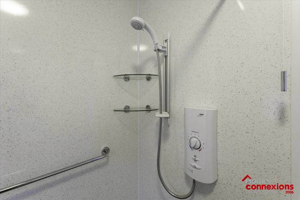 Shower Room (3)