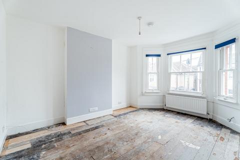 2 bedroom apartment for sale, Upton Avenue, Hertfordshire AL3
