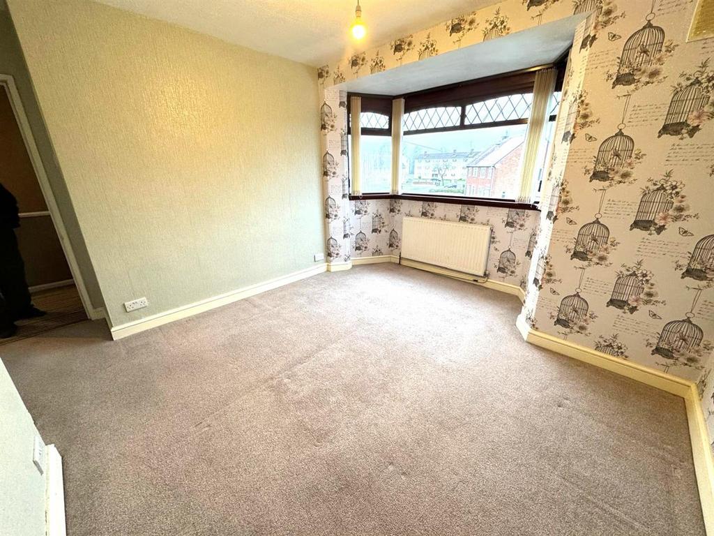 Bedroom 1 Pic 2
