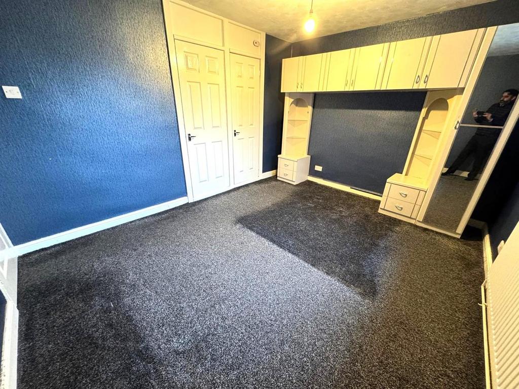 Bedroom 2 Pic 2