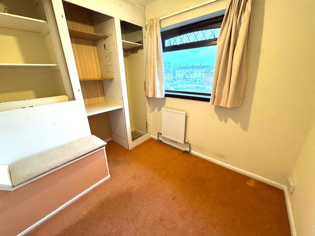 Bedroom 3 Pic 2