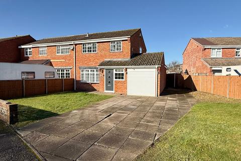 3 bedroom semi-detached house for sale, Bowland Way, Langley, SO45