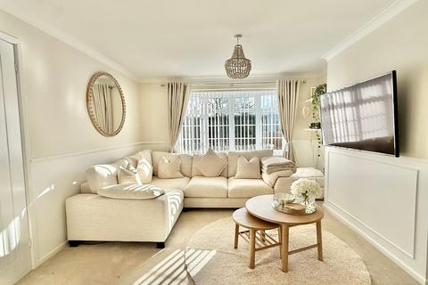 3 bedroom semi-detached house for sale, Bowland Way, Langley, SO45