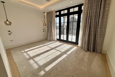 2 bedroom flat to rent, 22 Beech Hill, Barnet