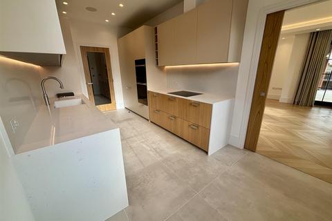 2 bedroom flat to rent, 22 Beech Hill, Barnet