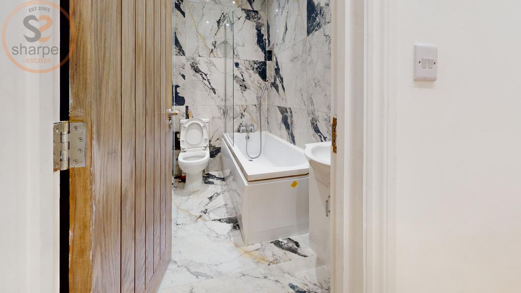 Bathroom (8)
