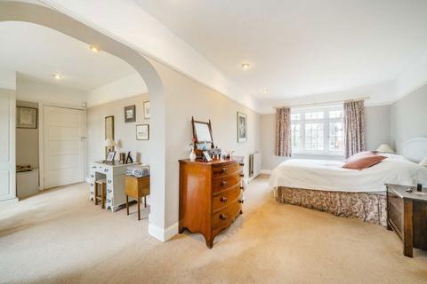 4 bedroom house for sale, Coombe Lane, London SW20