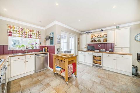 4 bedroom house for sale, Coombe Lane, London SW20