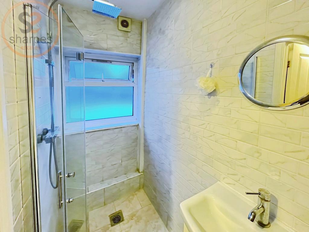 7ecee4fc-6. 20bathroom