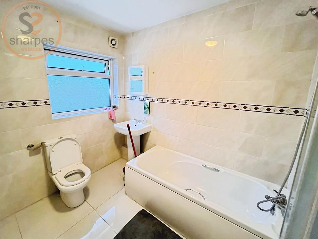 325a1710-14. 20bethroom