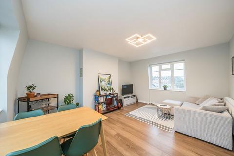 undefined, Richmond Road, Twickenham TW1
