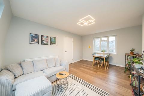undefined, Richmond Road, Twickenham TW1