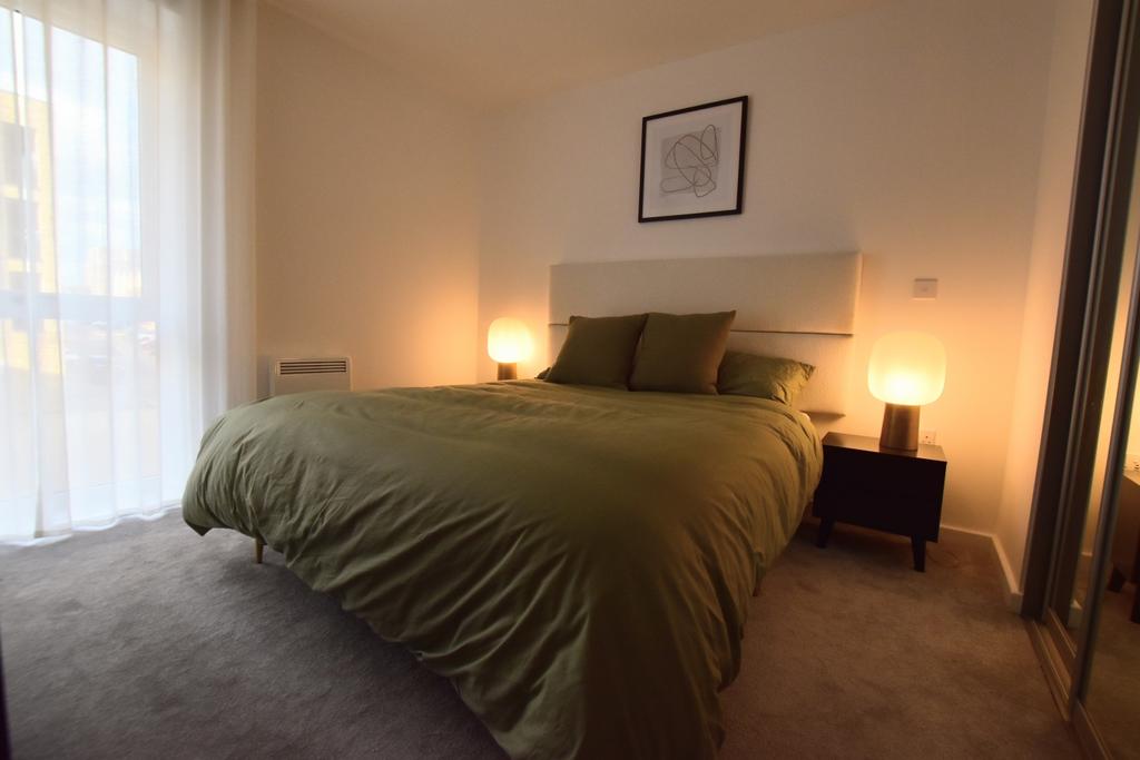Flat 10 Grand Court bedroom