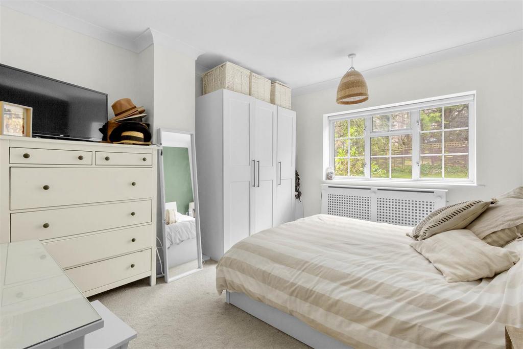 11 New Rd Close, HP12 4 LE (LOW RES)-2.jpg
