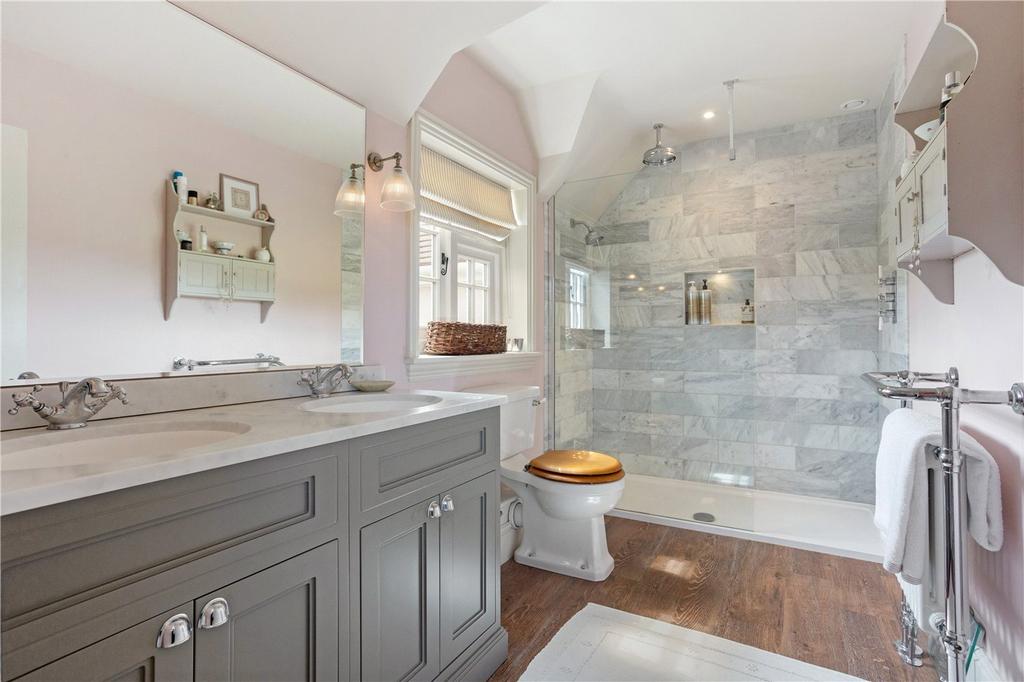Ensuite Shower Room