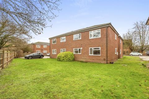 1 bedroom apartment for sale, Savill Way, Marlow SL7