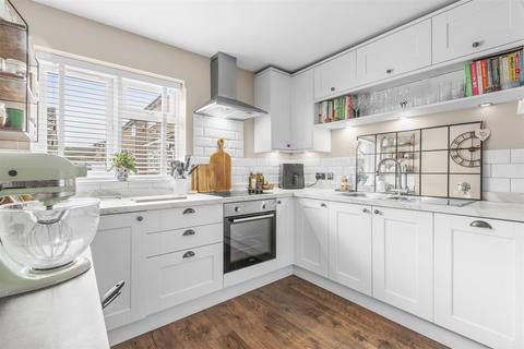 undefined, Savill Way, Marlow SL7