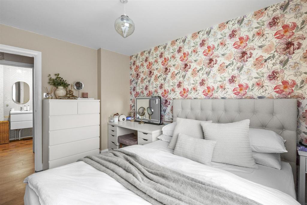 1 Swallow House, Savill Way, SL7 1 TG-2.jpg