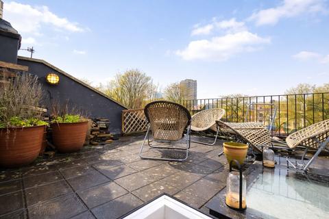 undefined, Mount Terrace, London, E1