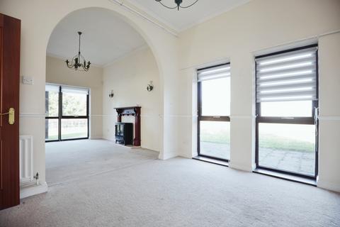 4 bedroom detached house for sale, Coventry Road, Cubbington, CV32