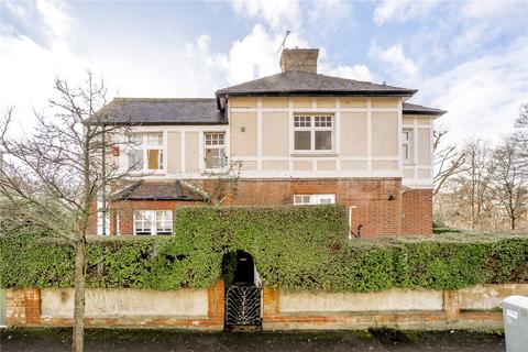 2 bedroom maisonette for sale, East Bank, London, N16
