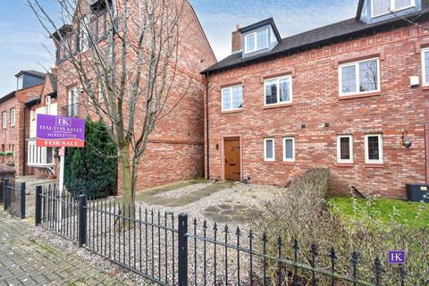 3 bedroom semi-detached house for sale, Butts Green, Kingswood WA5
