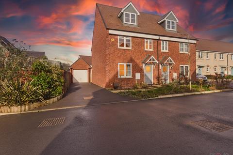 undefined, Huntsman Drive, Gloucester GL3