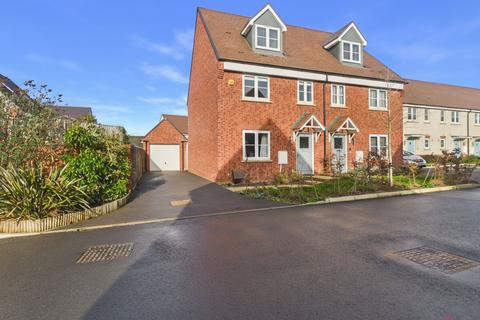 undefined, Huntsman Drive, Gloucester GL3
