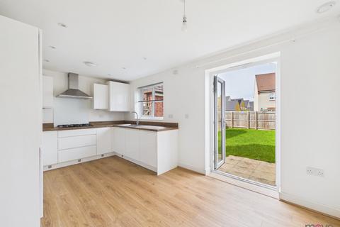 4 bedroom house for sale, Huntsman Drive, Gloucester GL3