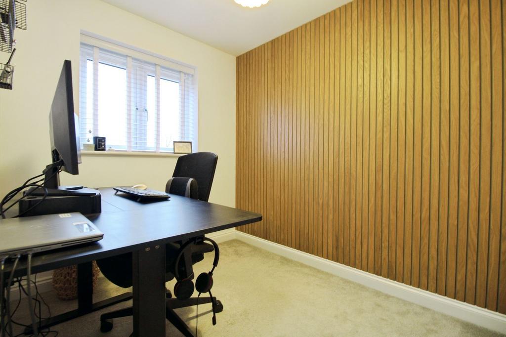 Bedroom FOUR / Office