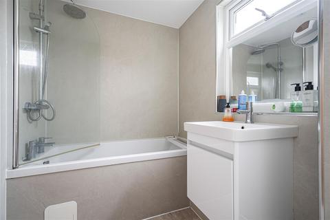 2 bedroom apartment for sale, Hornbeam Road, Buckhurst Hill